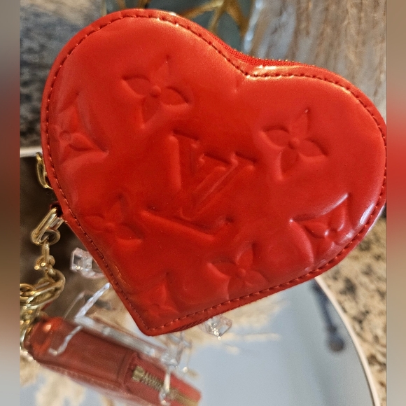 🔥 Louis Vuitton ❤️ Limited-Edition Vernis Coin Pouch - Picture 5 of 10